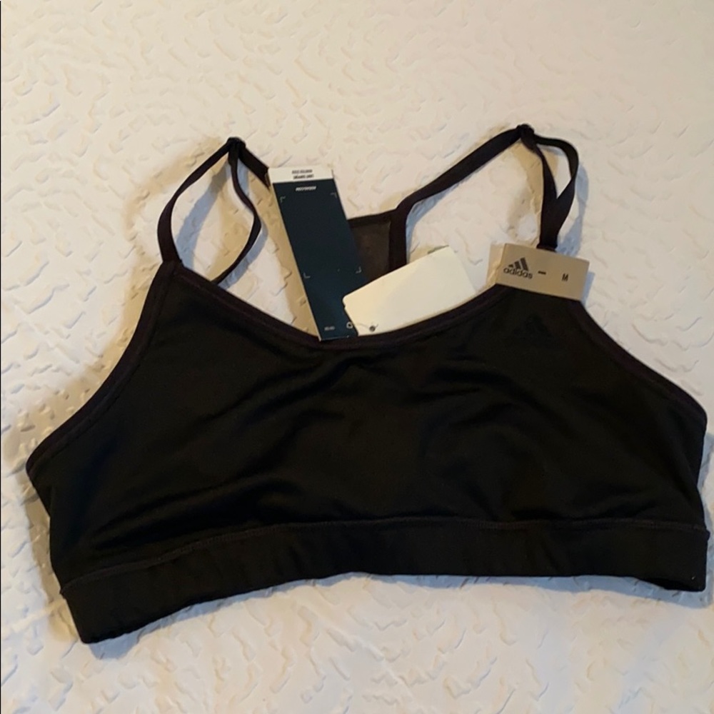 Black sports bra